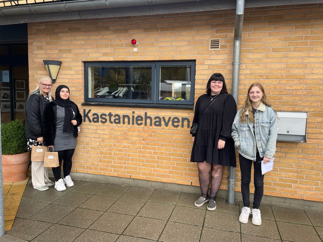 De unge besøgte blandt andet Kastaniehaven i Give.