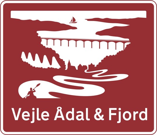 Motorvejsskilt Vejle Ådal  Fjord.jpg