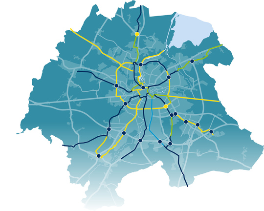 Der er allerede ca. 50 km supercykelstier i Odense Kommune. Kortet viser de eksisterende supercykelstier (mørkeblå ruter), bevilgede supercykelstier (grønne ruter) og planlagte supercykelstier, som der endnu ikke er fundet bevilling til (gule ruter). Den lyseblå rute er den strækning, der nu etableres supercykelsti på.