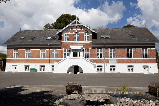 Foto af LæringsCenter Brejnings hovedbygning