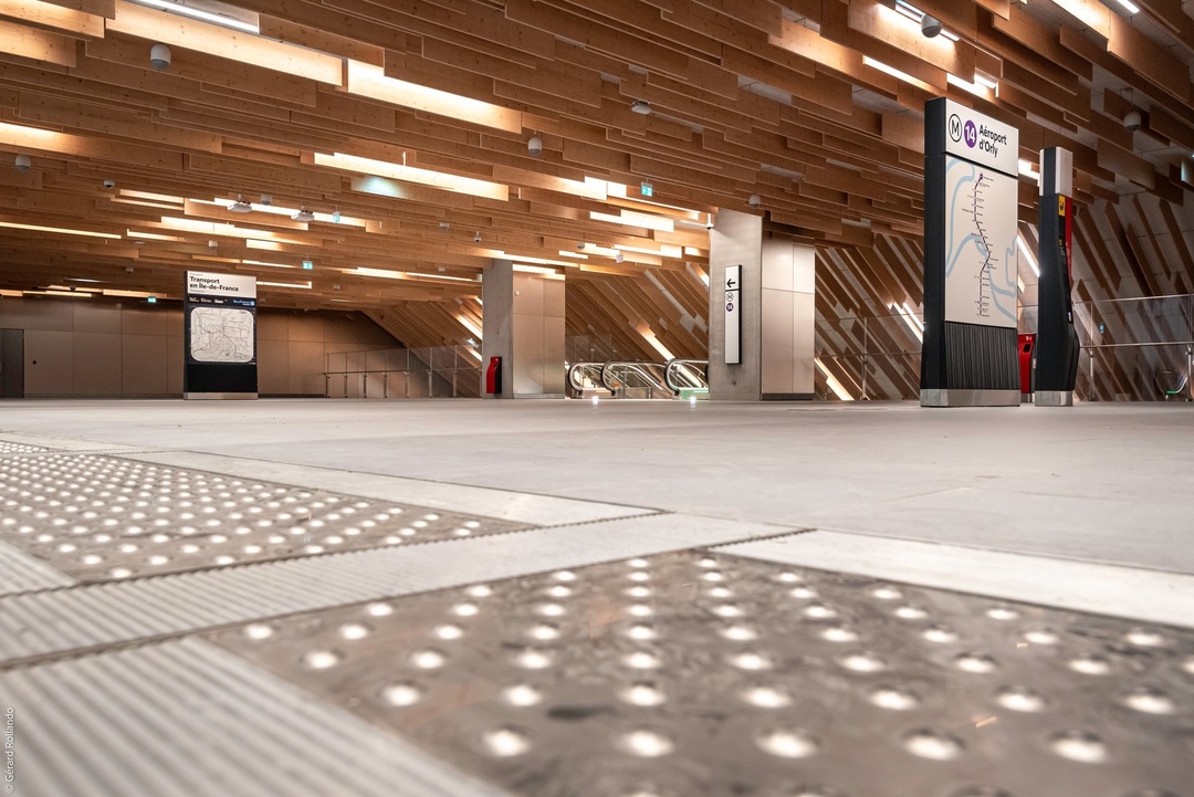 Gare Saint-Denis — Pleyel   les travaux finalises avant le passage de la commission de securite-Kengo Kuma & Associates   Gerard Rollando   Societe des grands projets.jpg